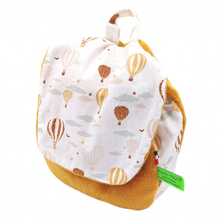 Customizable Montgolfière backpack for babies or children. Ideal for nursery or kindergarten. French made
