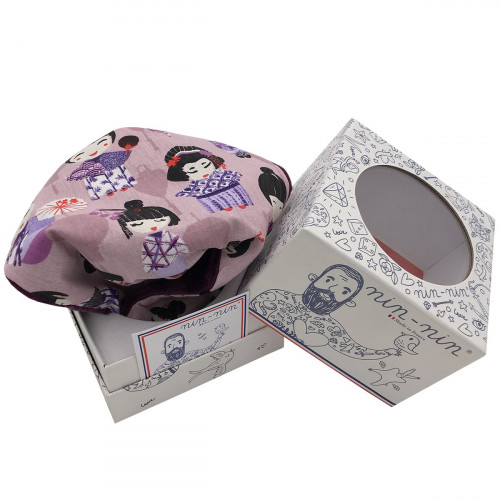 Cube personalised baby comforter with small Geishas. Original birth gift made in France. Nin-Nin