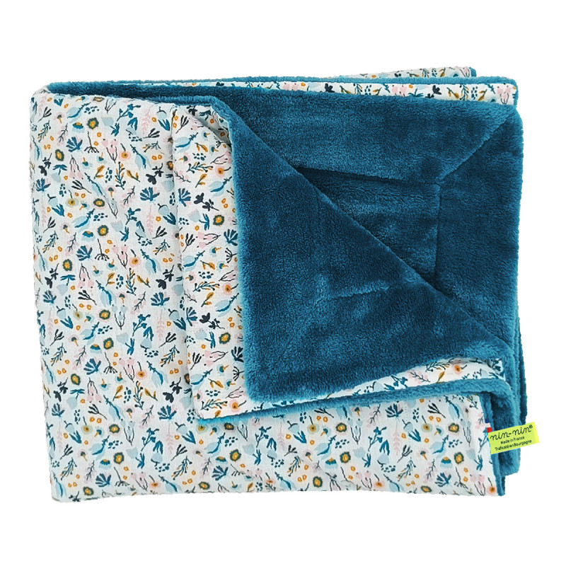 Customizable Le Mayeul blanket for babies. Cover made in France. Customizable Le Mayeul blanket for babies. Cover made in France.