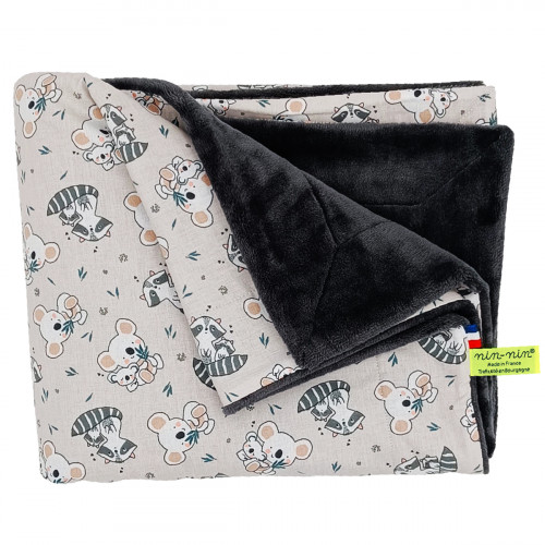 Customizable Le Raccoon blanket for babies. Cover made in France.