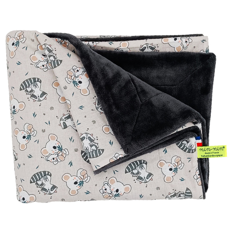 Customizable Le Raccoon blanket for babies. Cover made in France. Customizable Le Raccoon blanket for babies. Cover made in France.